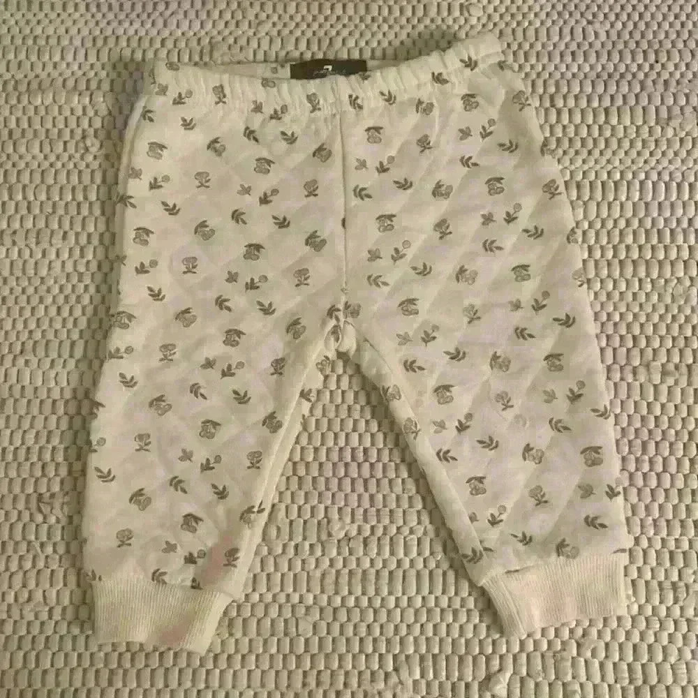 Seven 7 For All Mankind - Infant 6-9M - White Cherry Print Pant/Sweatpant